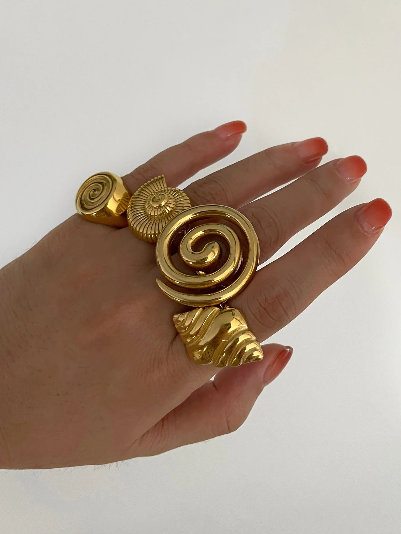 Anel Aberto Croissant e Concha com Banho Ouro 18K