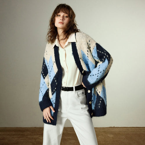Cardigan Feminino de Tricô Argyle Nórdico com Decote V