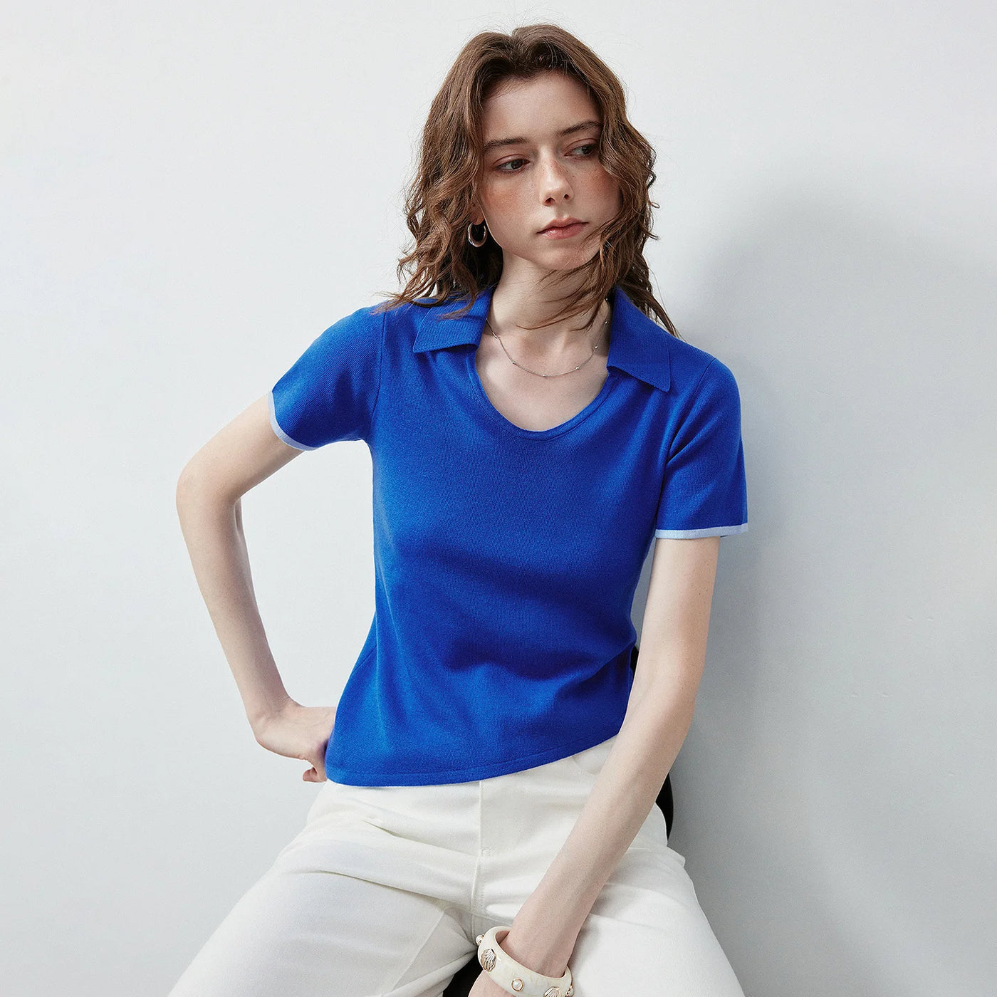 Blusa Feminina de Liocel Assimétrica com Decote U