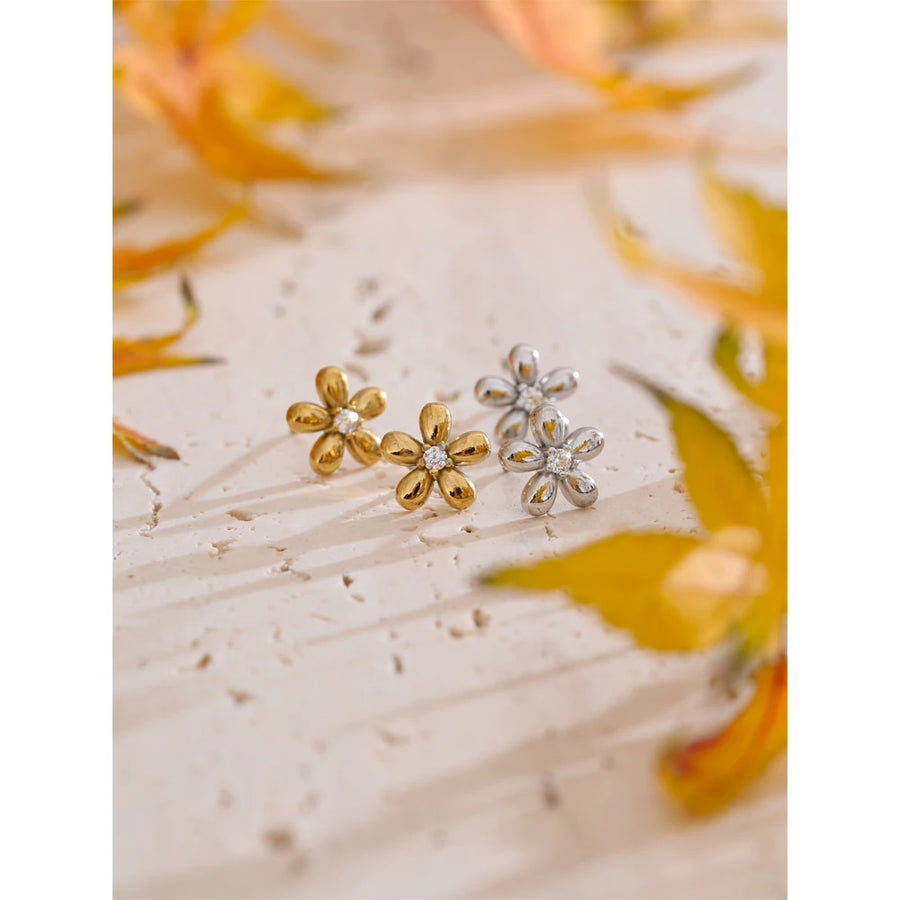 Brinco Flor com Zircônia Delicada