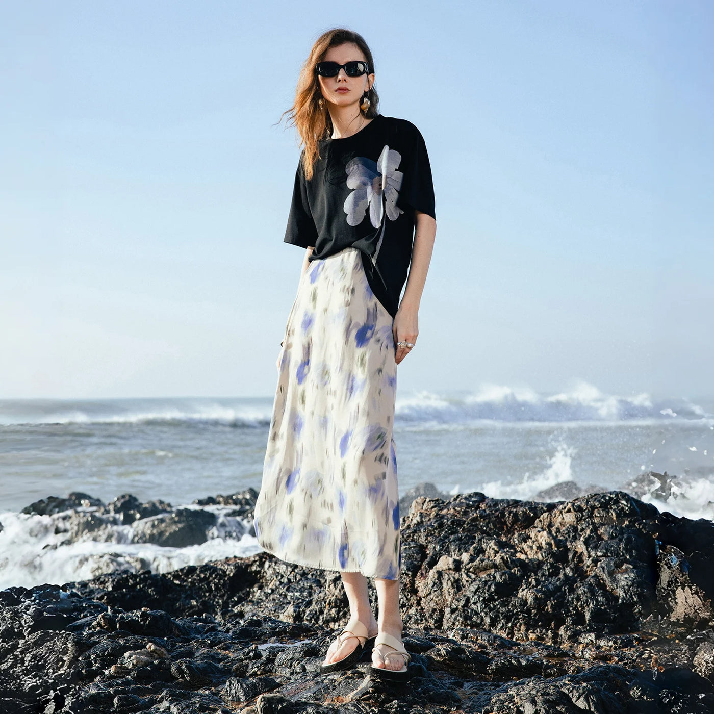 Camiseta Feminina de Liocel e Algodão com Estampa Lírio