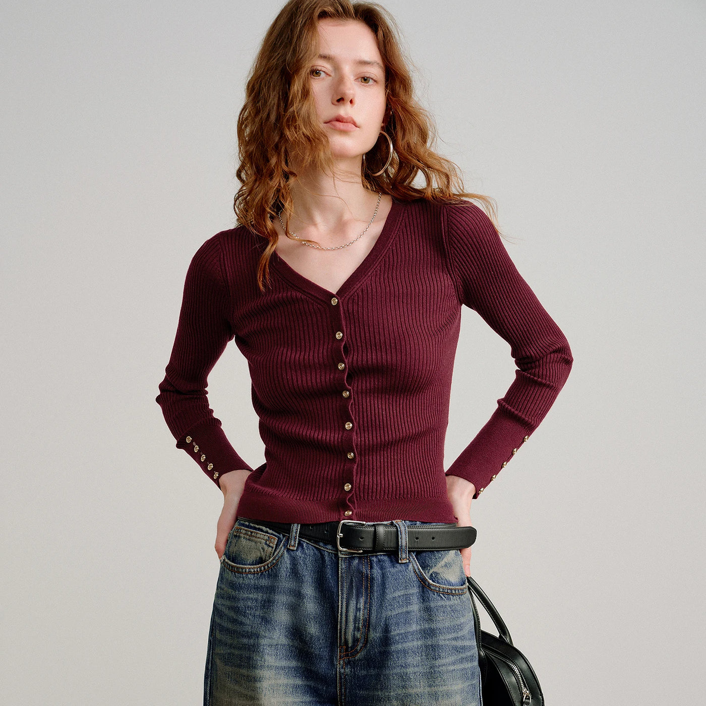 Blusa Feminina de Tricô com Lã e Botões Dourados