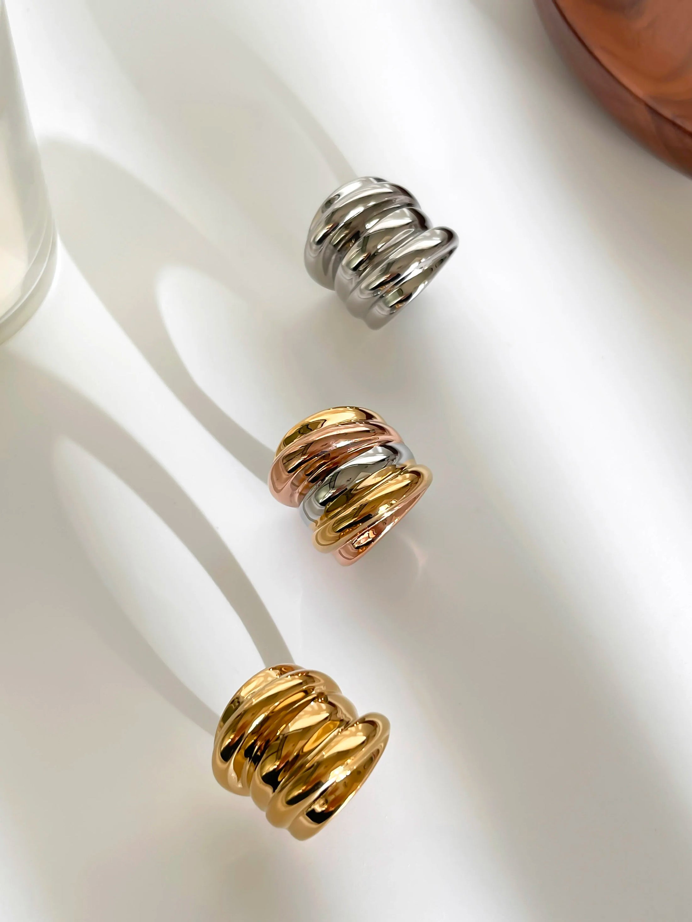 Anel Espiral Irregular Minimalista em Aço Inoxidável