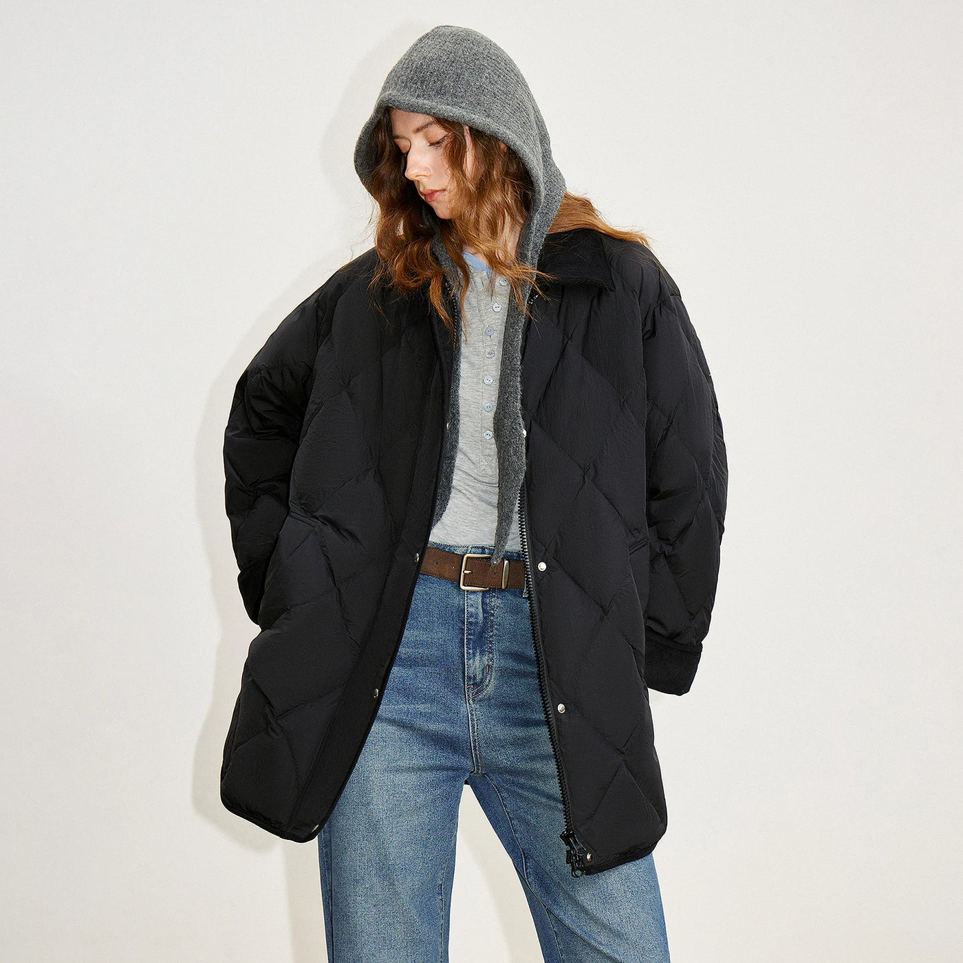 Jaqueta Puffer Feminina 90% Plumas com Recortes Retrô