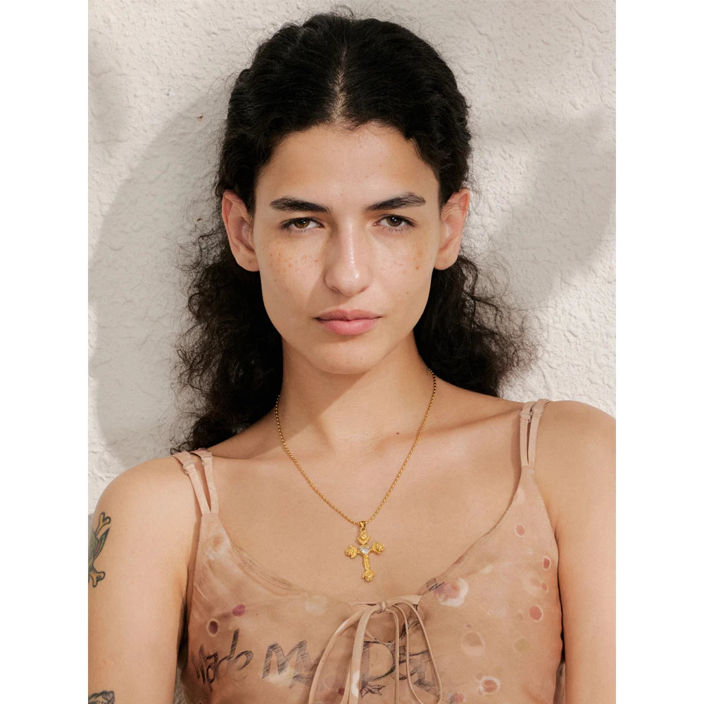 Colar Feminino Cruz com Zircônia em Aço Inoxidável 5