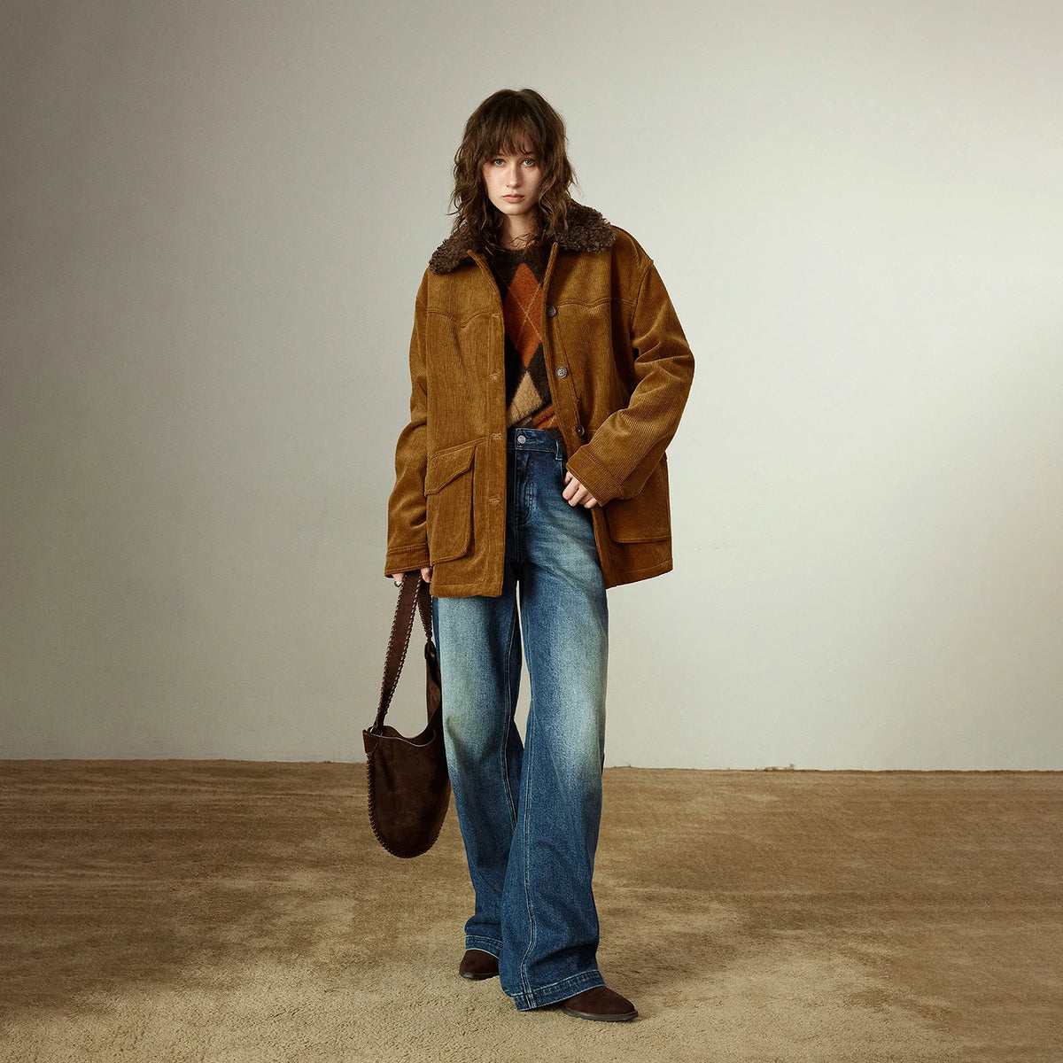 Casaco Feminino Longo Forrado com Fleece e Gola de Pelo