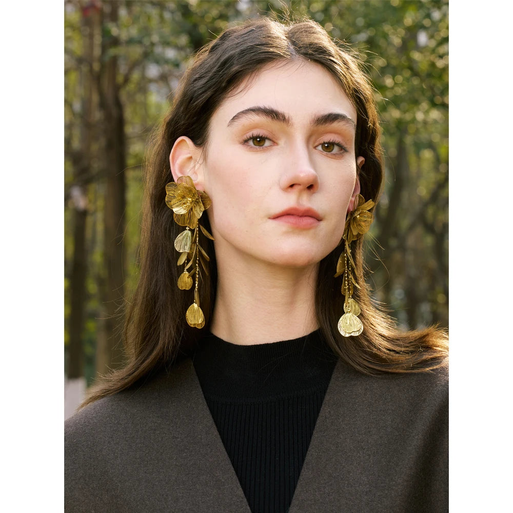 Brinco Pendente Flor Maxi com Franjas