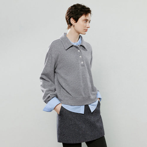 Moletom Feminino com Gola Polo e Botões de Coração