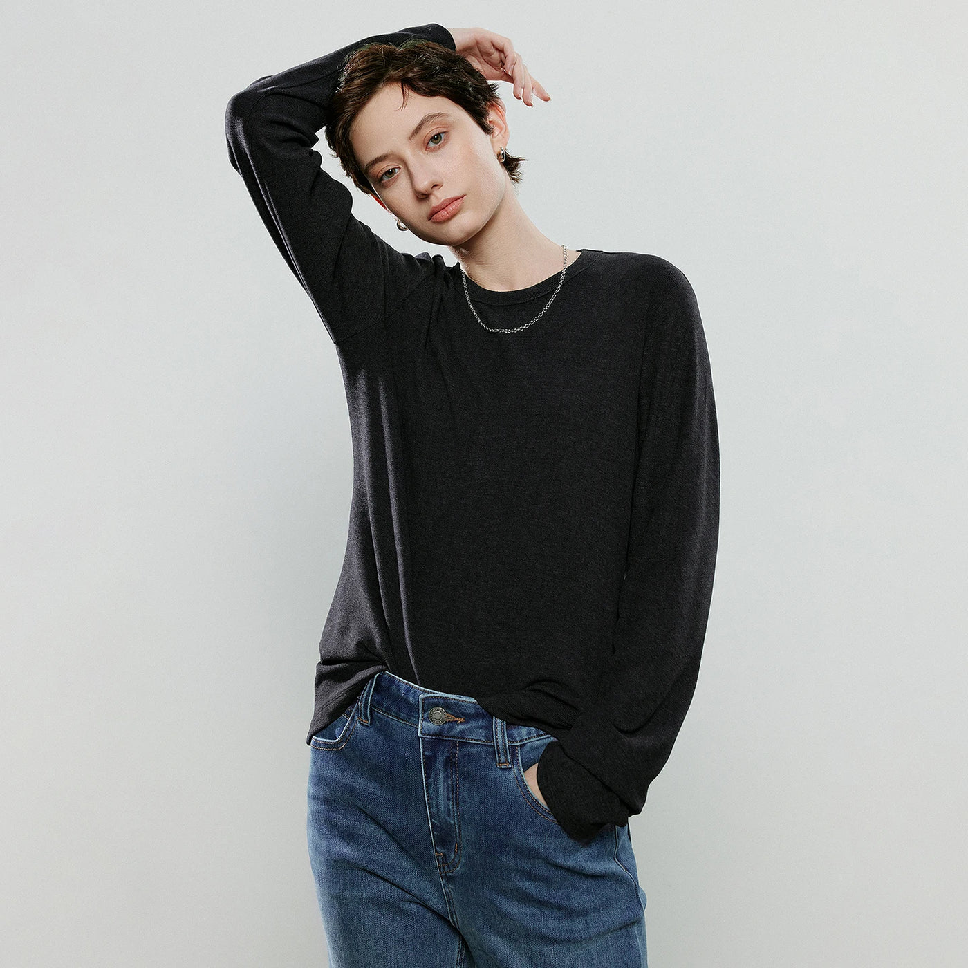 Blusa Feminina Assimétrica Térmica com Fenda nas Costas