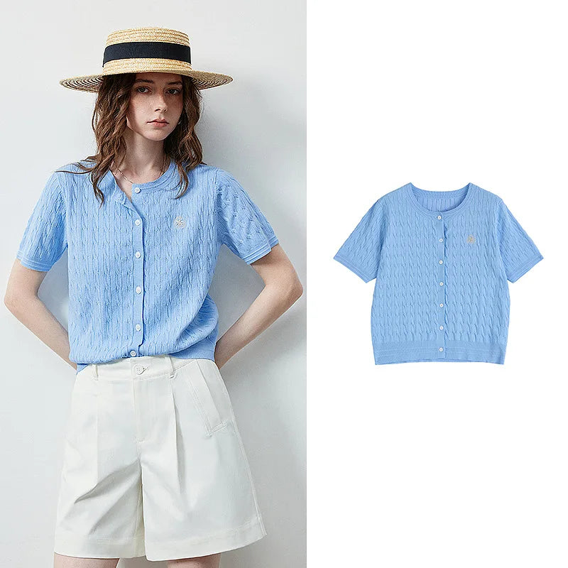 Blusa Feminina de Tricô Trançado com Bordado College