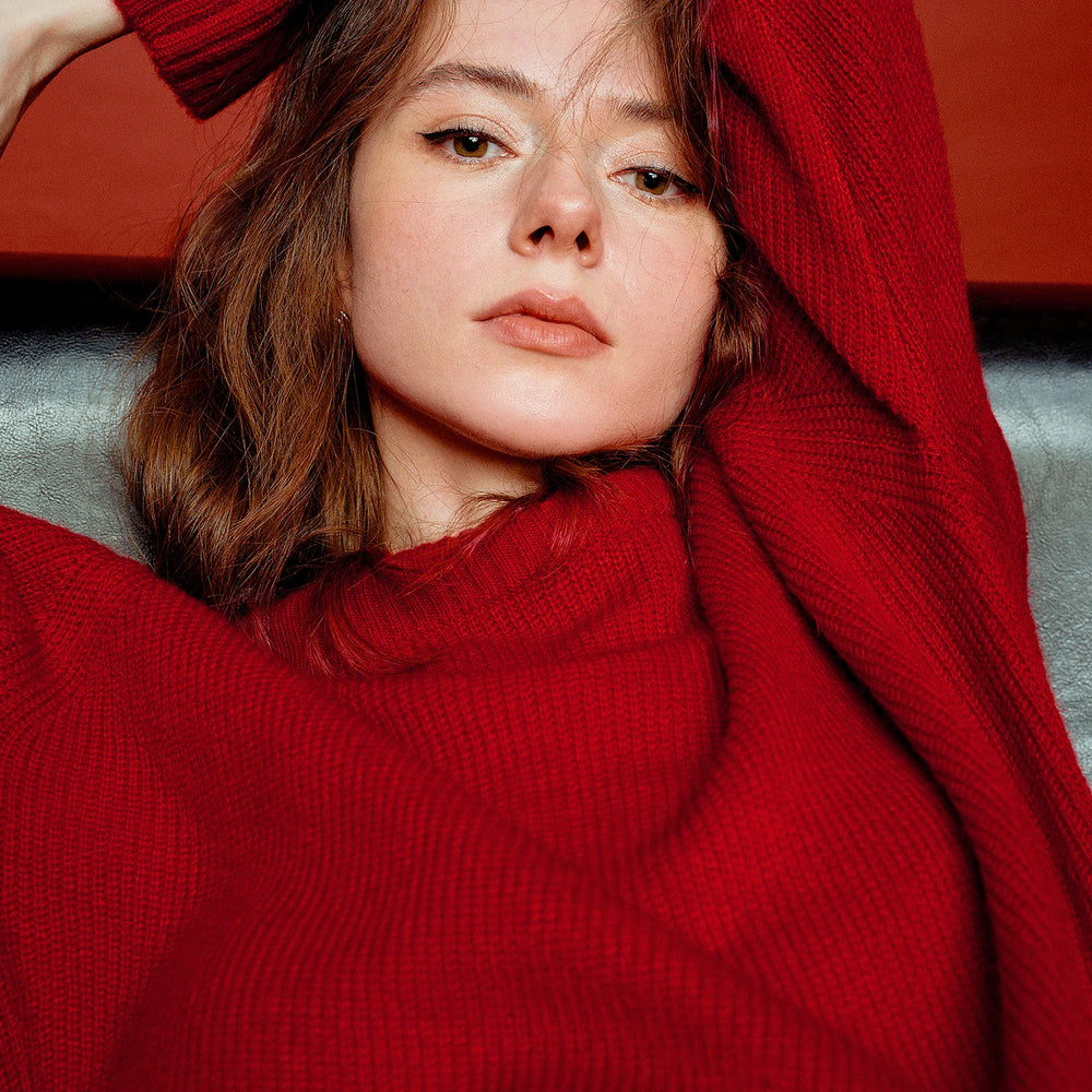 Suéter Vermelho Ombro a Ombro com Toque Mohair