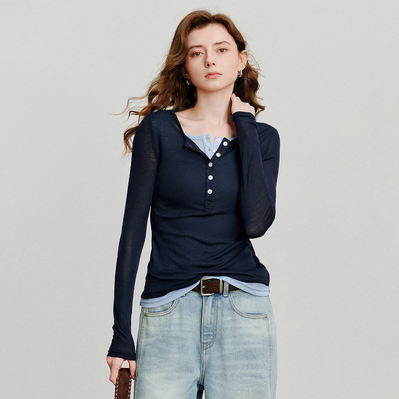 Blusa Feminina Leve Color Block Efeito Duas Peças