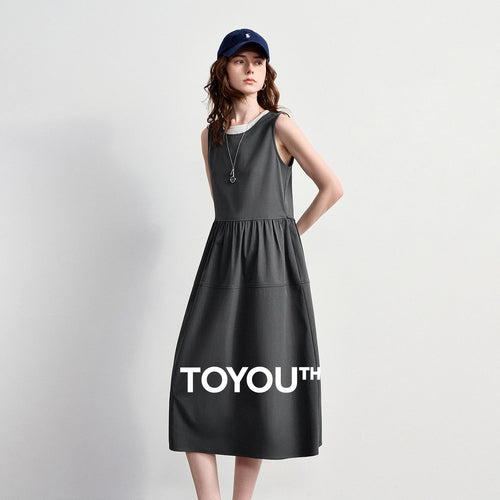 Vestido Midi Sem Manga com Recortes
