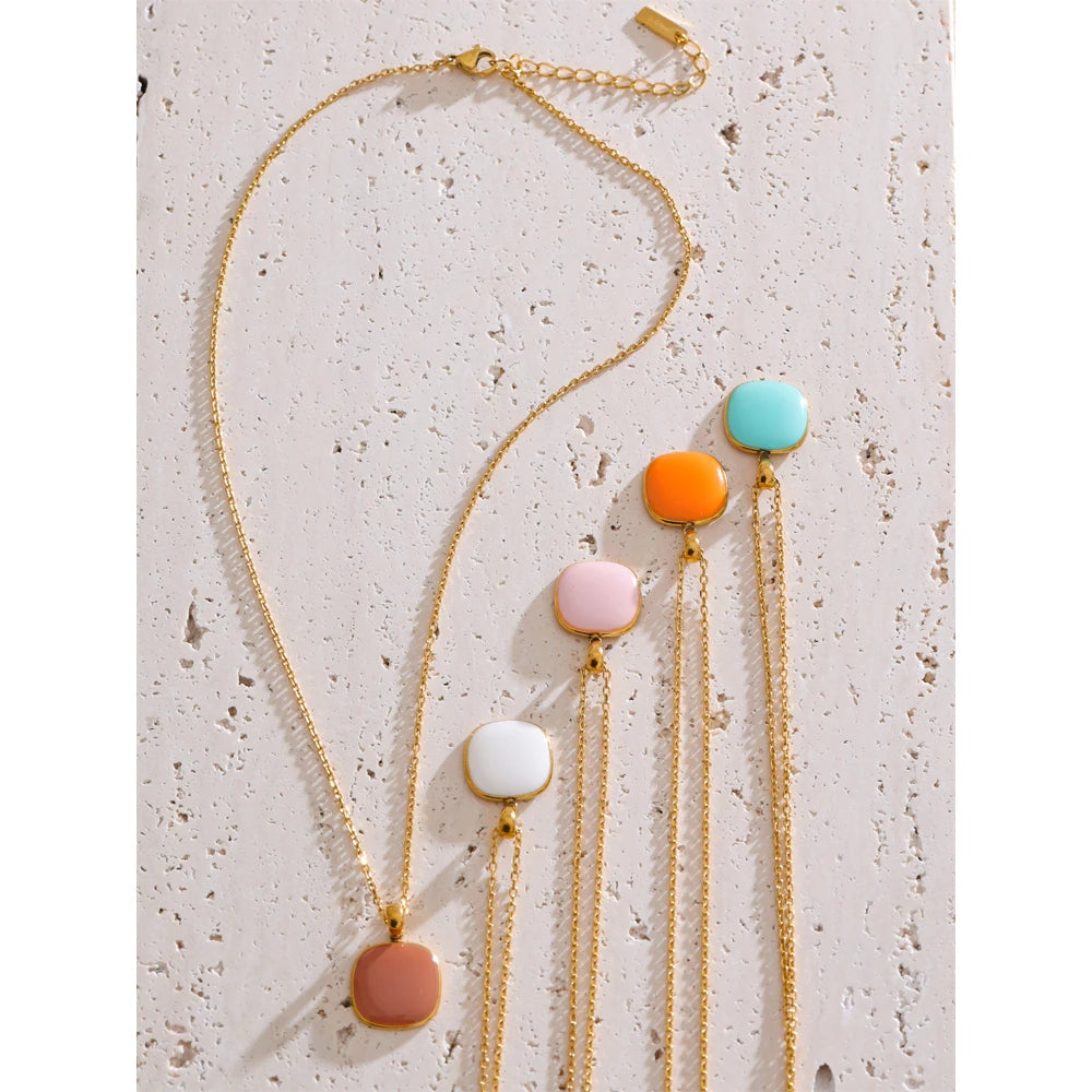 Colar Feminino Quadrado em Aço Inoxidável 4