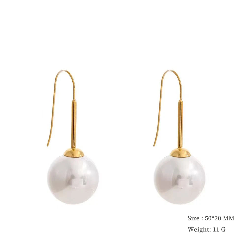 Brinco de Argola Pendente com Pérola