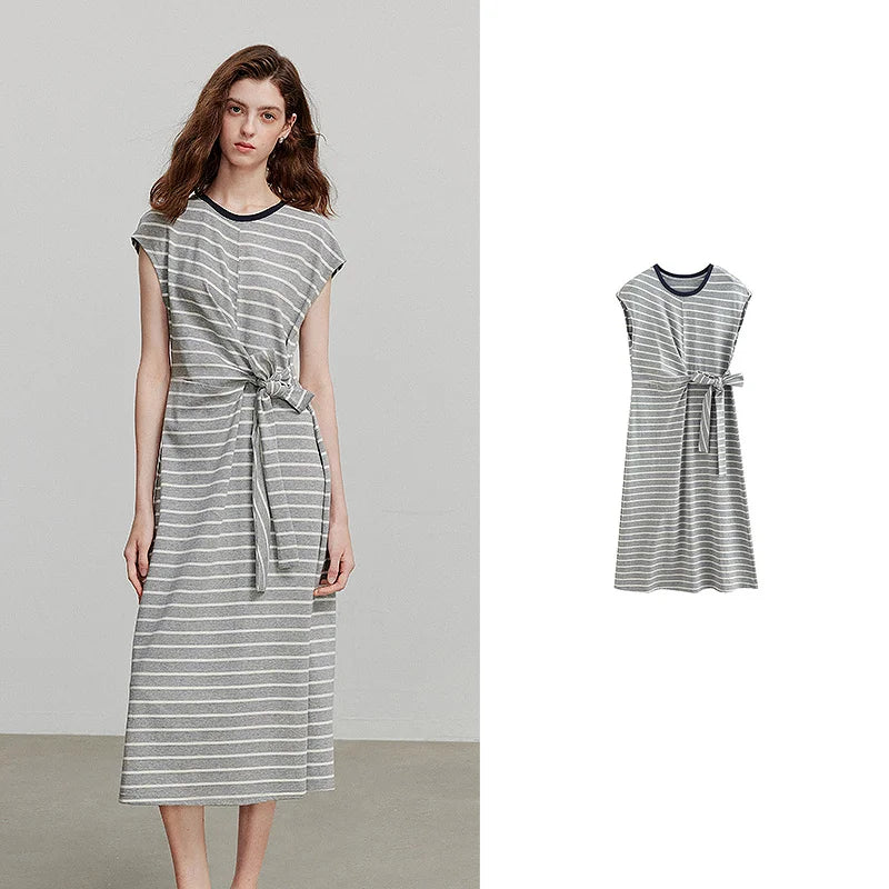 Vestido Midi Listrado de Malha Manga Curta Gray
