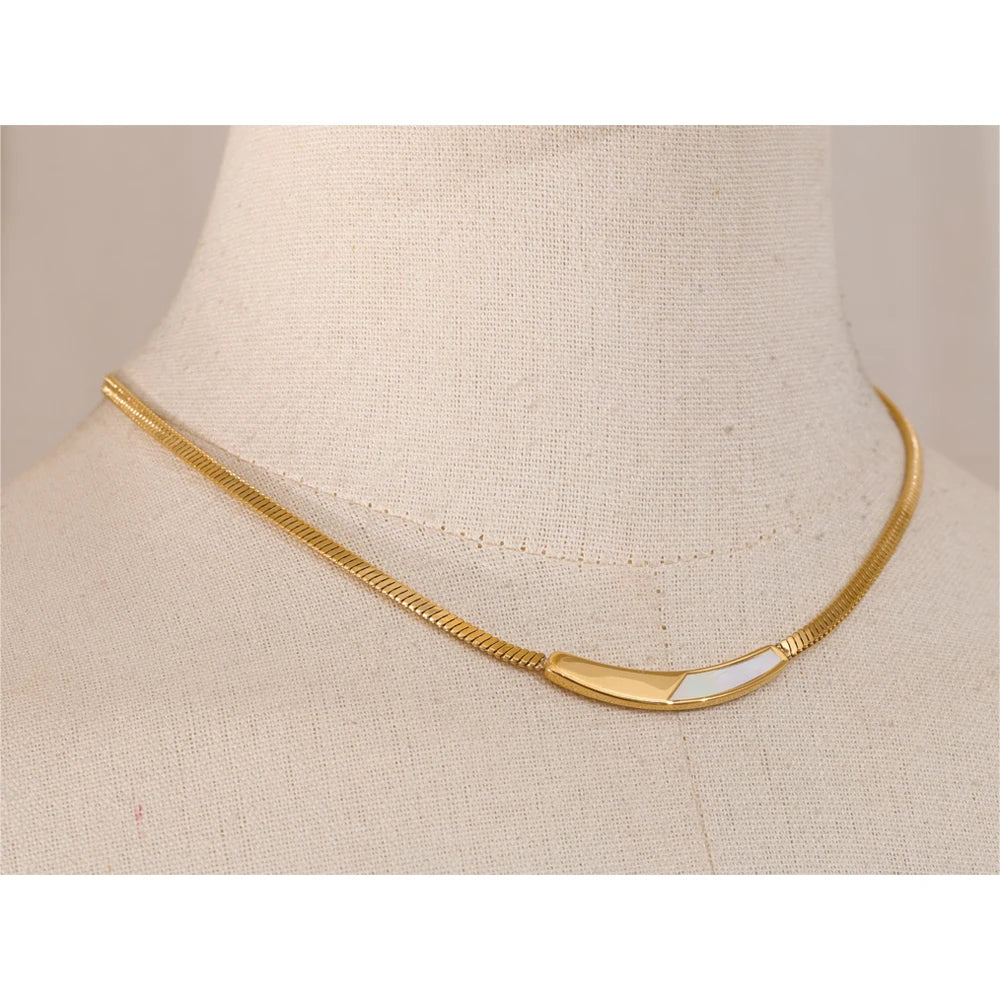 Yhpup Exquisite Chain Stainless Steel Natural Shell Collar Necklace Tarnish Resistant 18K PVD Plated Stylish Daily Jewelry Gift