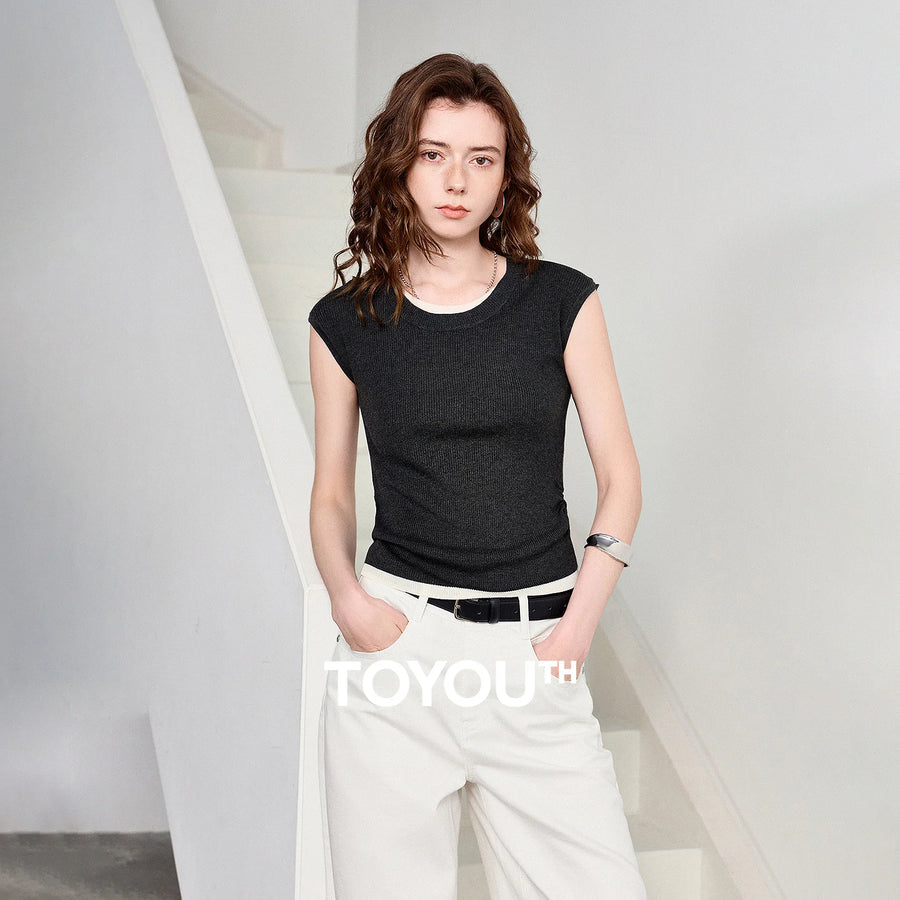 Blusa Feminina de Tricô Sem Mangas Efeito Duas Peças