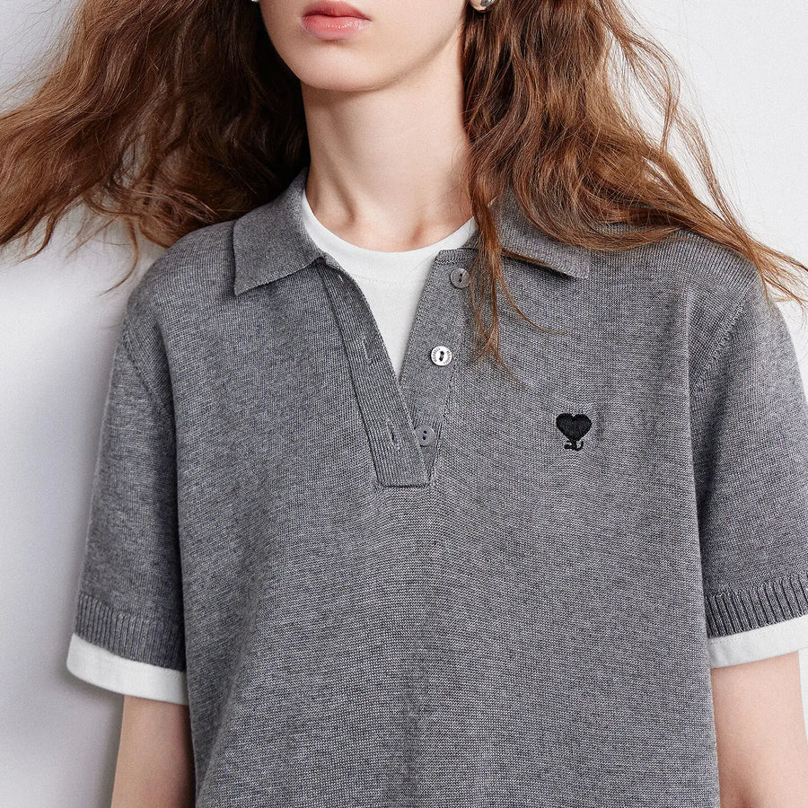 Vestido Polo Curto em Malha com Recortes