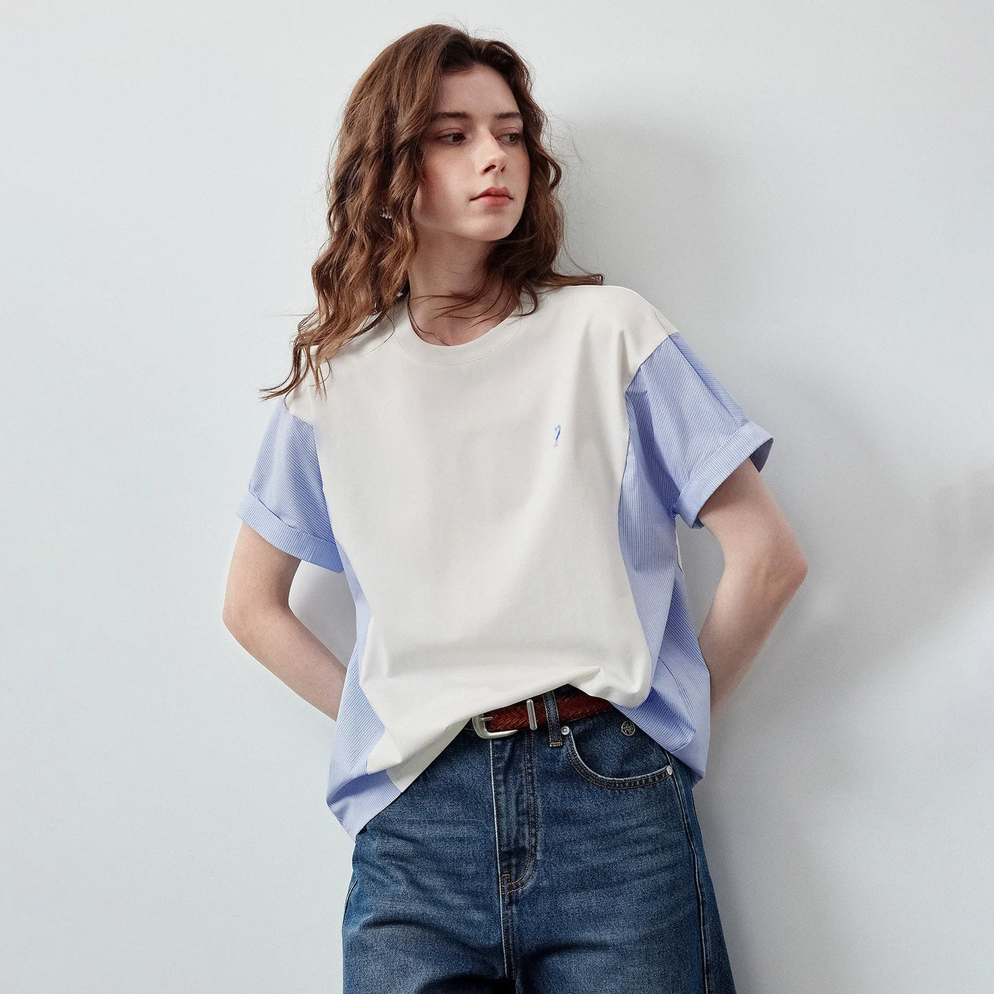 Camiseta Feminina Antibacteriana Listrada com Patchwork