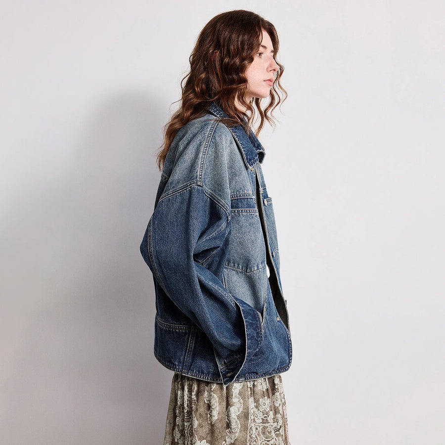 Jaqueta Jeans Feminina Cropped Destroyed com Bolsos