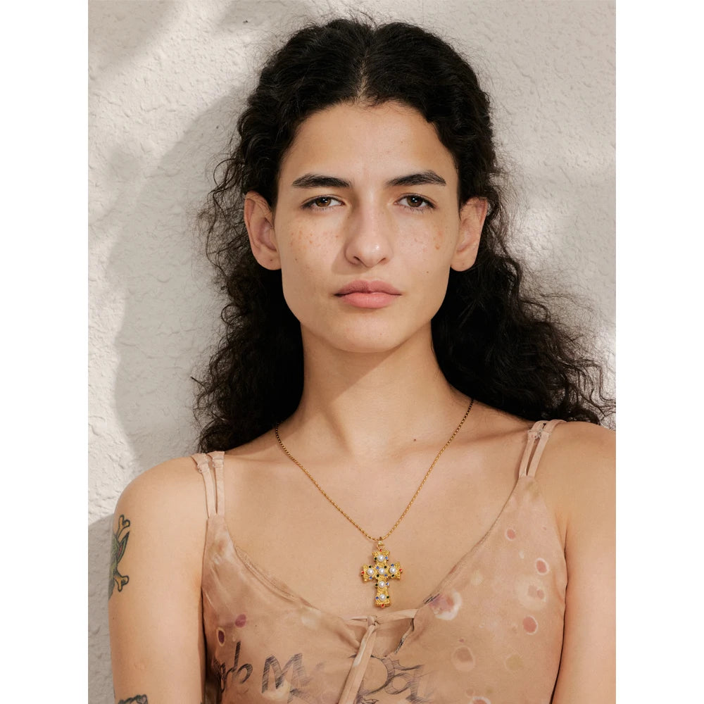 Colar Feminino Cruz com Pérola em Aço Inoxidável