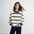 Moletom Feminino Listrado Efeito Duas Peças com Gola Jeans