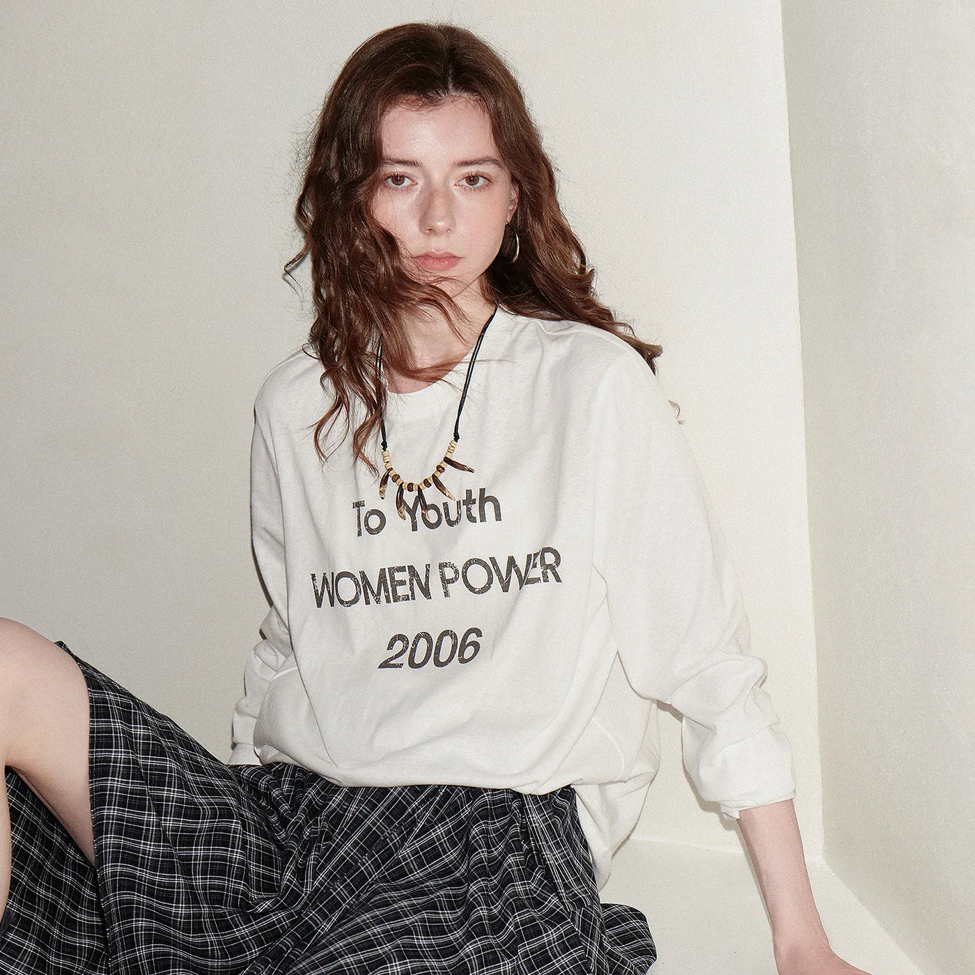 Blusa Feminina Manga Longa com Estampa de Letras