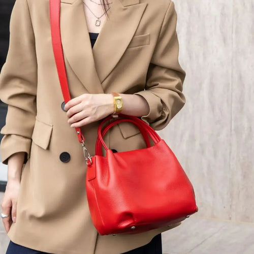Bolsa Bucket Feminina em Couro Legítimo para Ombro e Transversal