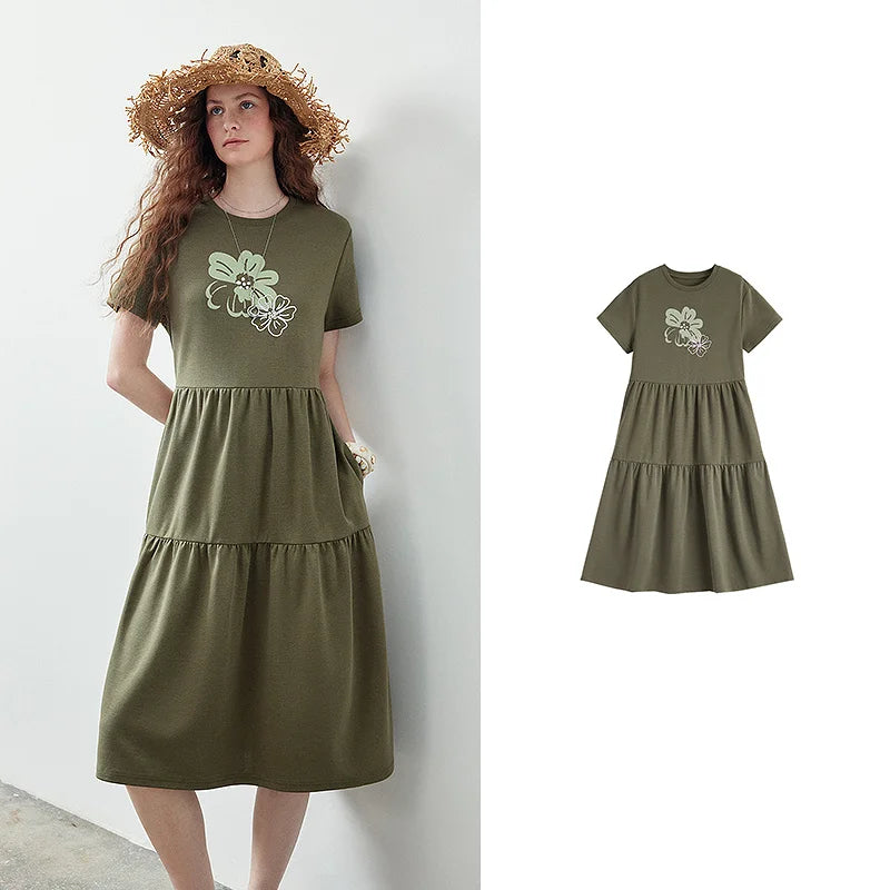 Vestido Camiseta Midi Floral com Saia em Camadas