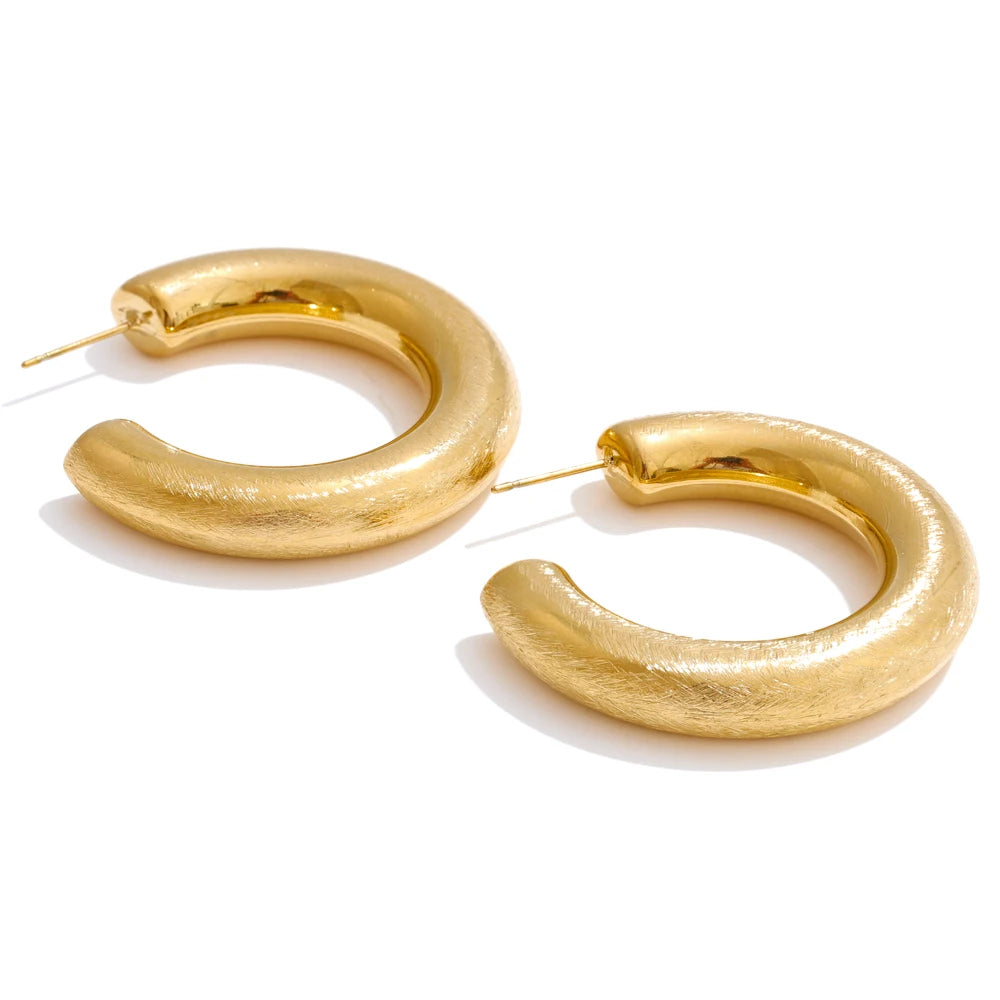 Brinco de Argola C-Shape em Aço Inoxidável Ouro 3