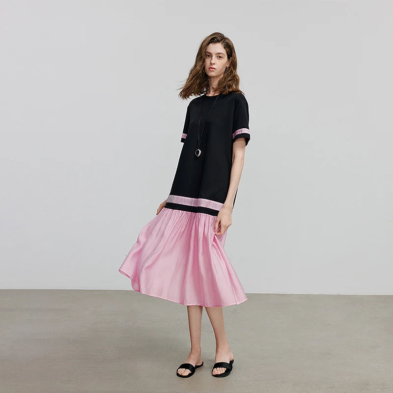 Vestido Midi Bicolor com Manga Curta e Caimento Solto