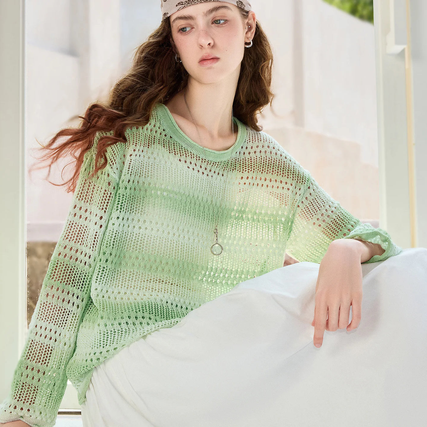 Blusa Feminina de Tricô Degradê com Tela Vazado