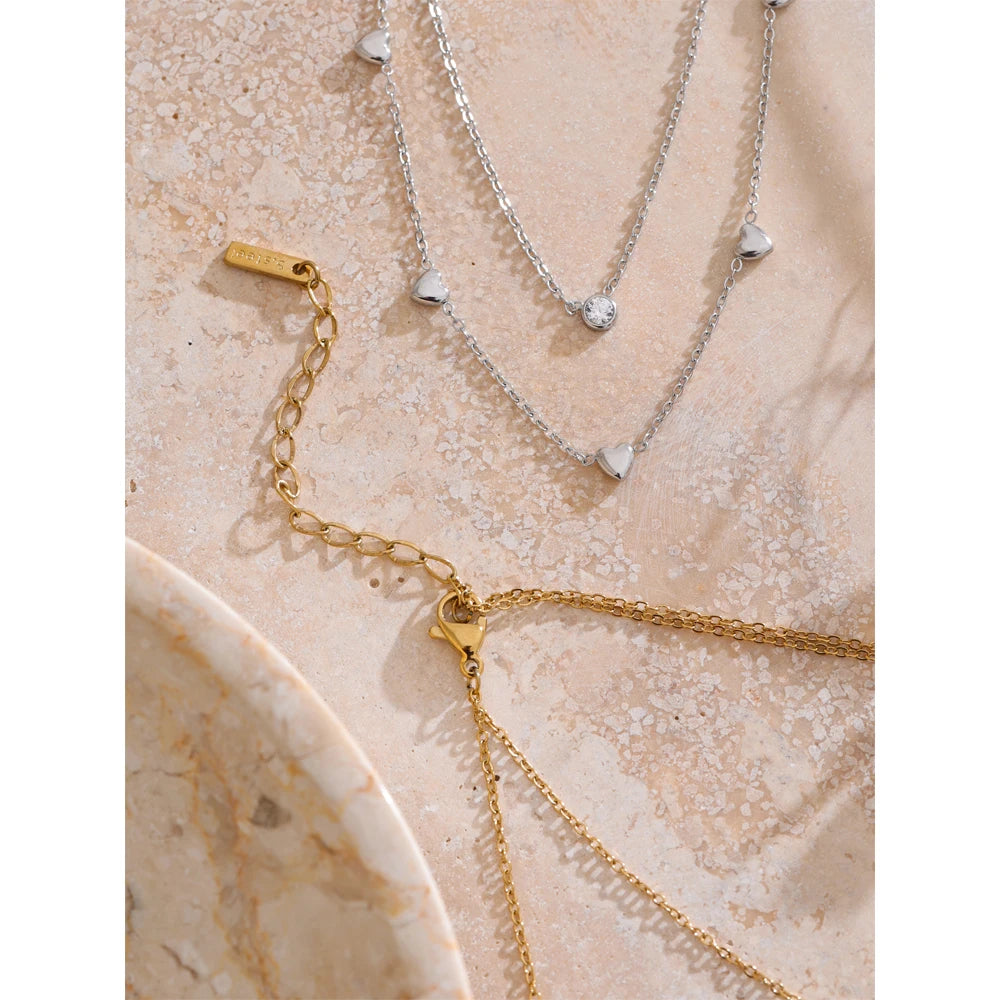 Colar Feminino de Camadas Coração com Zircônia em Aço Inoxidável