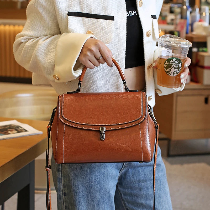 Bolsa Transversal Feminina Vintage de Couro Legítimo Café Minimalista Quadrada