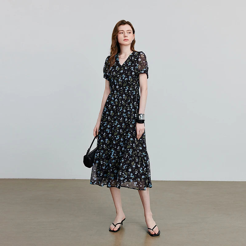 Vestido Midi Floral Preto de Chiffon com Decote V