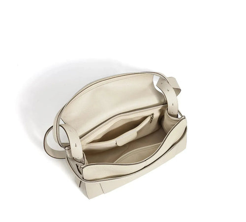 Bolsa Feminina de Couro Legítimo Baguete com Alça Única e Bolsos Internos