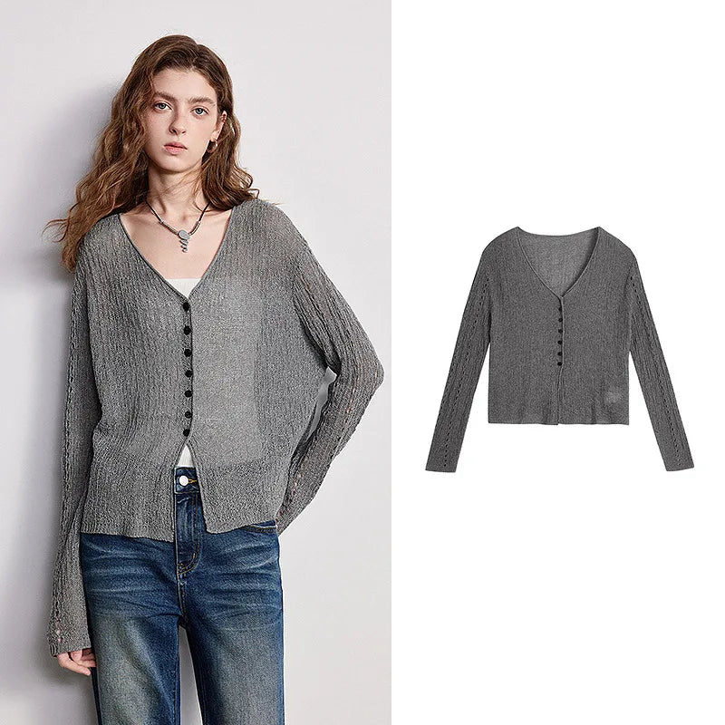 Cardigan Feminino Vazado com Decote V e Caimento Solto