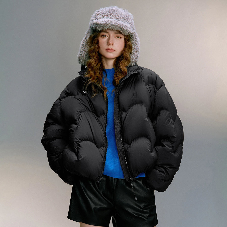 Jaqueta Puffer Feminina Leve com Gola Alta e Ondas