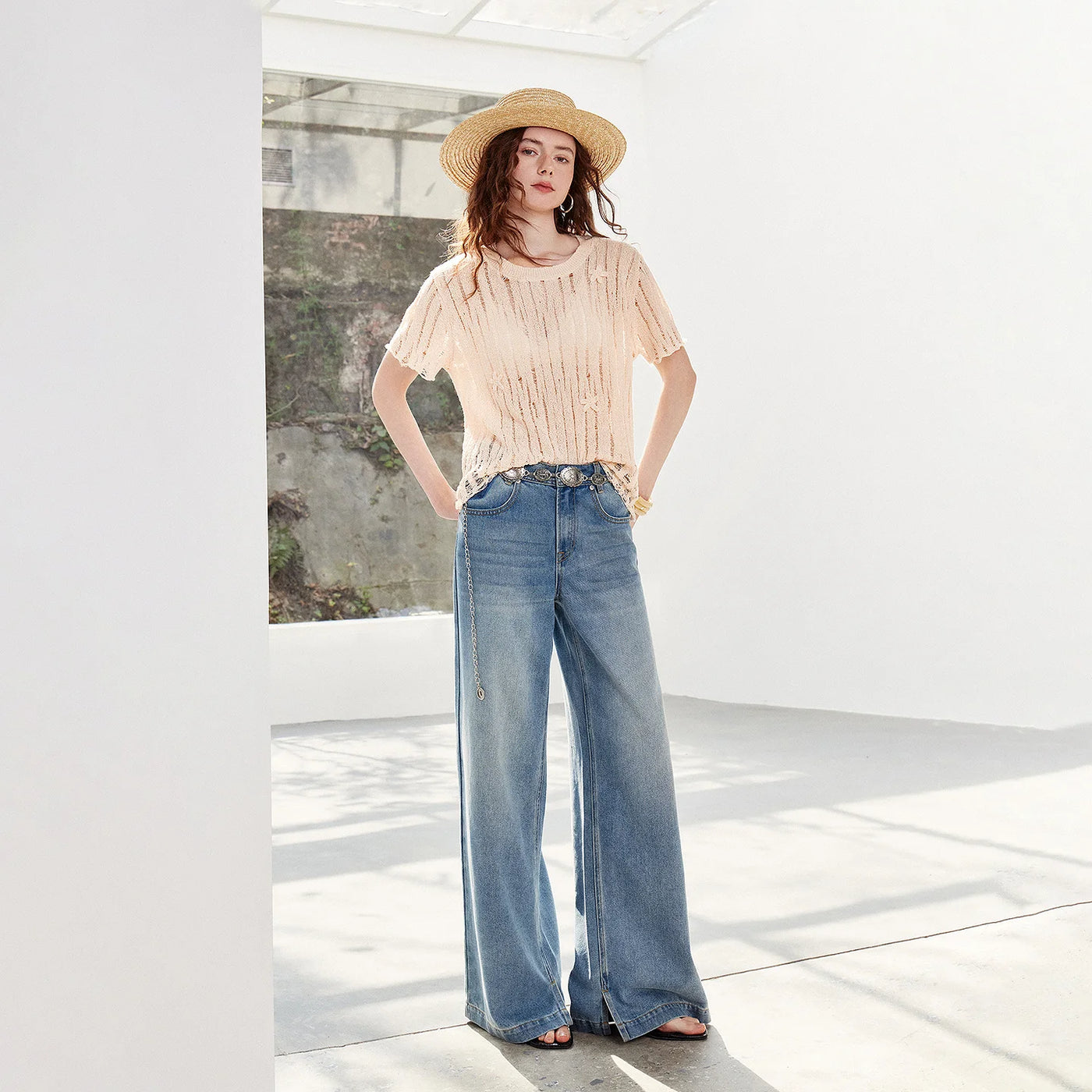 Blusa Feminina de Linho Vazado com Caimento Solto