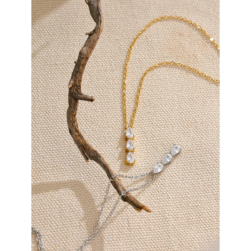 Colar Feminino Gota com Zircônia em Aço Inoxidável 2