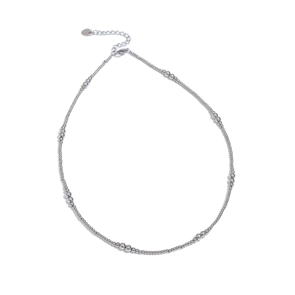 Colar Feminino Redondo com Contas decorativas em Aço Inoxidável Prata