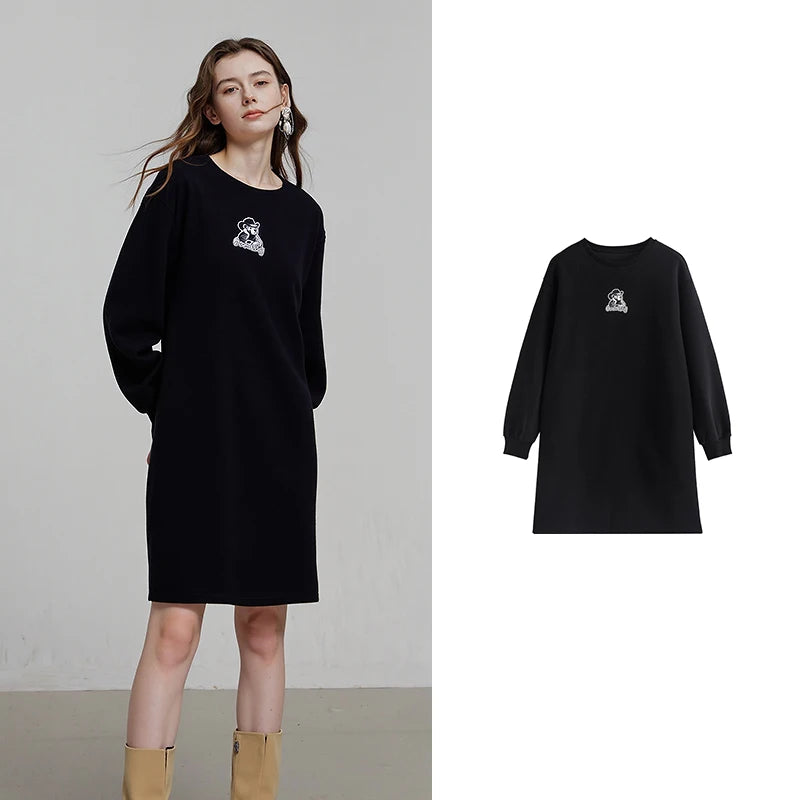 Vestido Curto Manga Longa com Estampa Urso