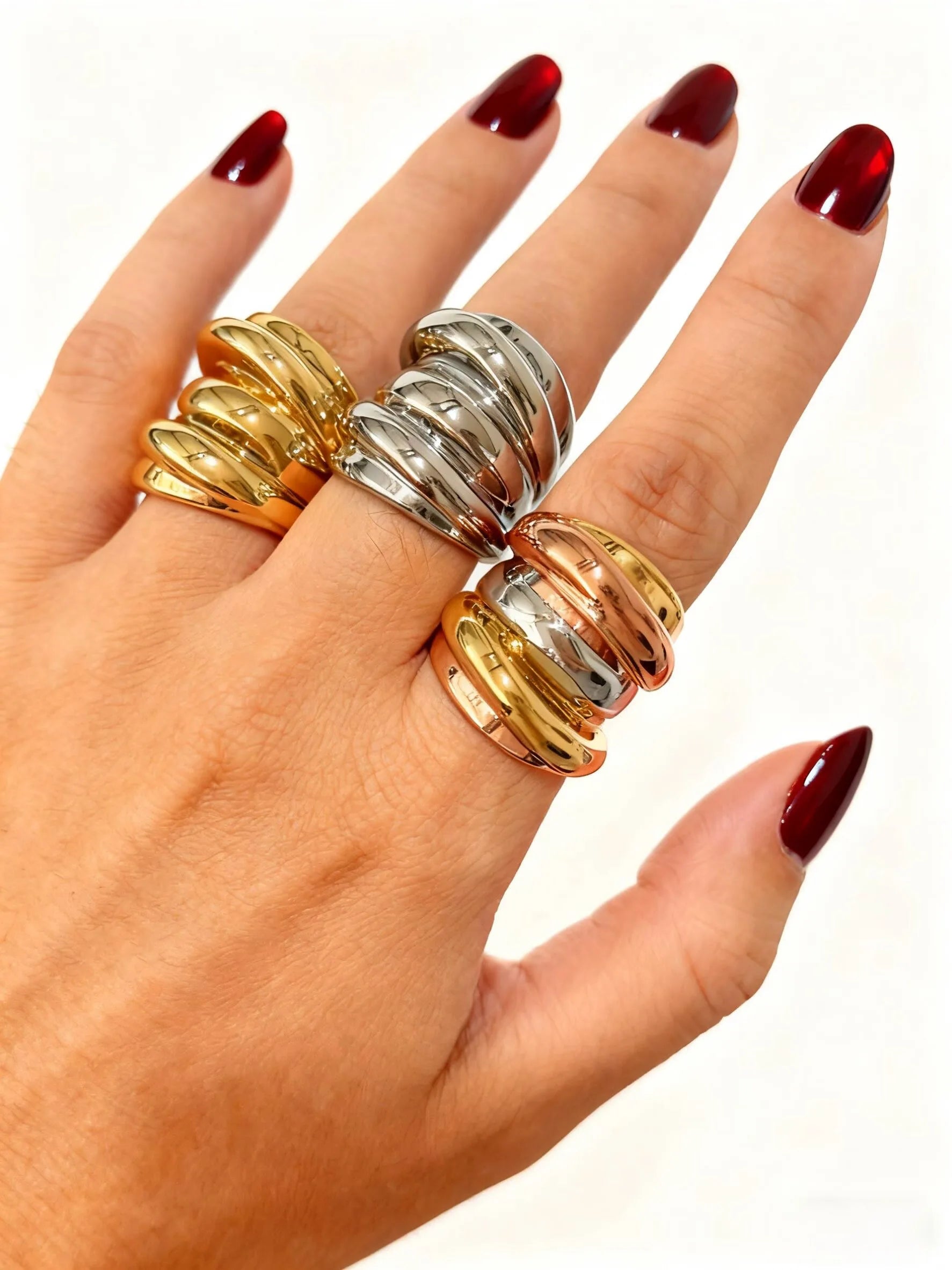 Anel Espiral Irregular Minimalista em Aço Inoxidável