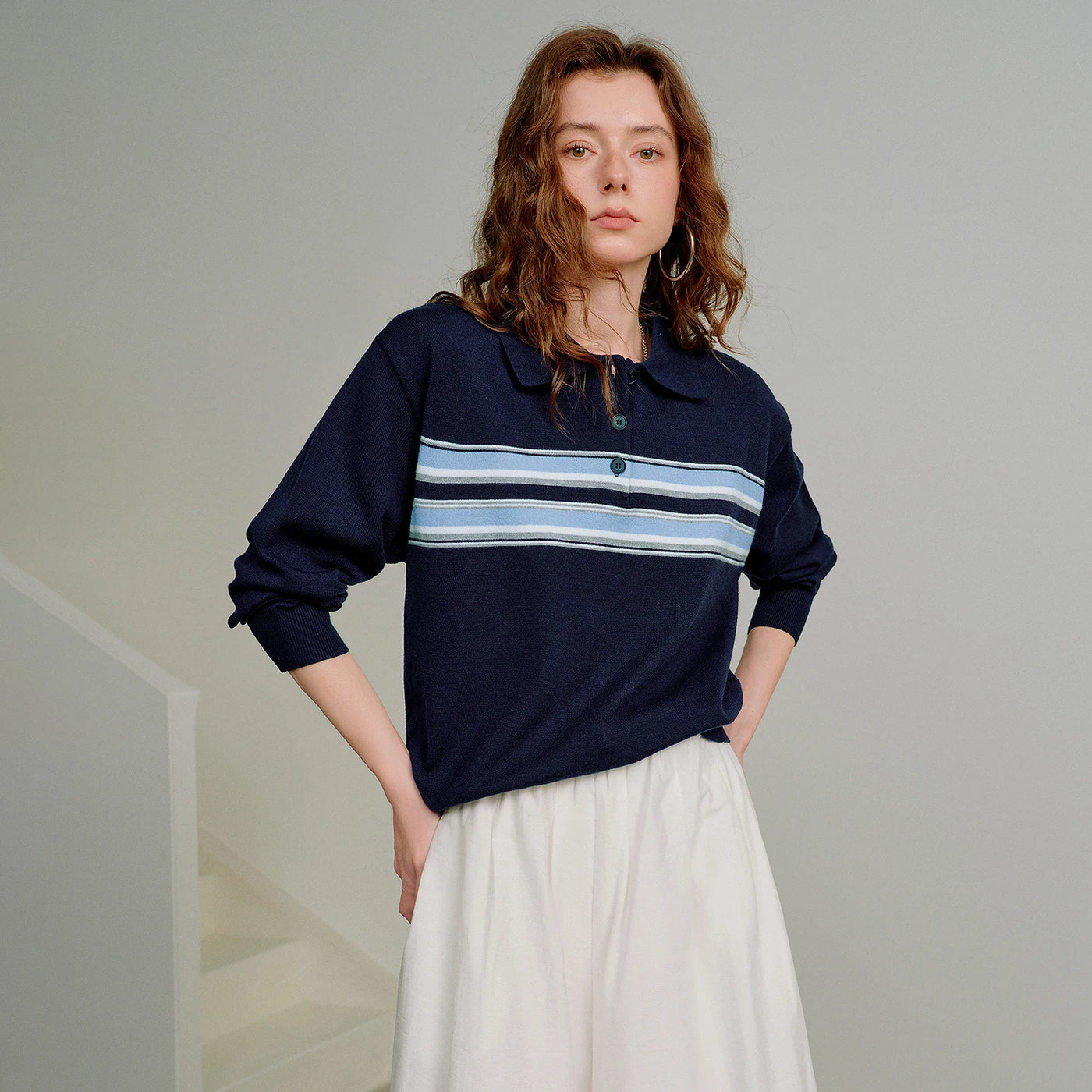 Polo de Tricô Feminina Listrada em Viscose com Botões