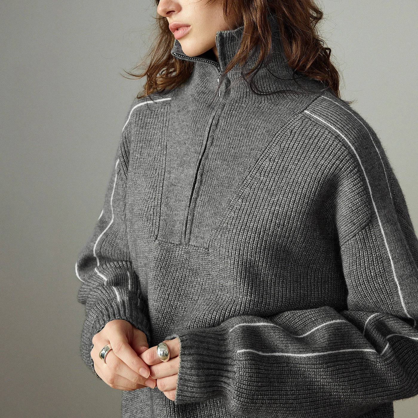 Suéter Feminino com Zíper e Gola Alta para Inverno