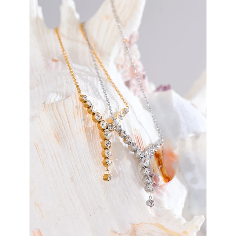 Colar Feminino em Y Gota com Zircônia em Aço Inoxidável