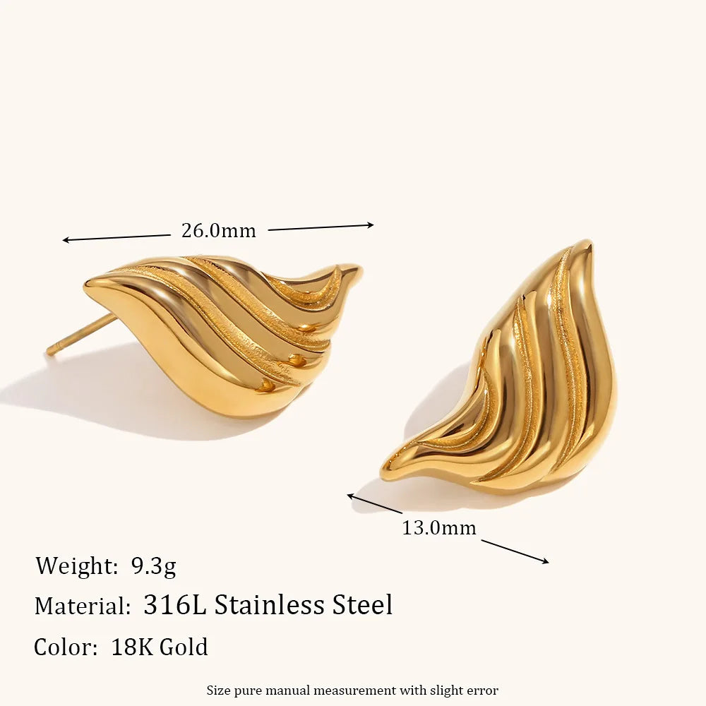 Brinco Croissant Texturizado em Aço Inoxidável