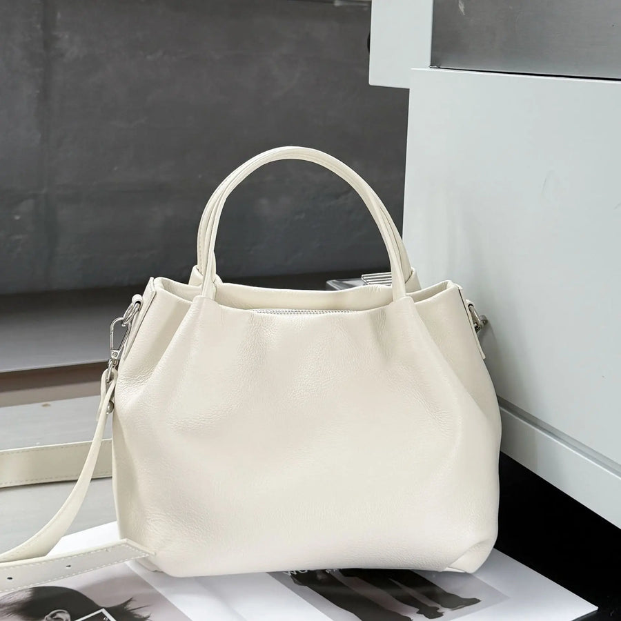 Bolsa Bucket Feminina em Couro Legítimo para Ombro e Transversal