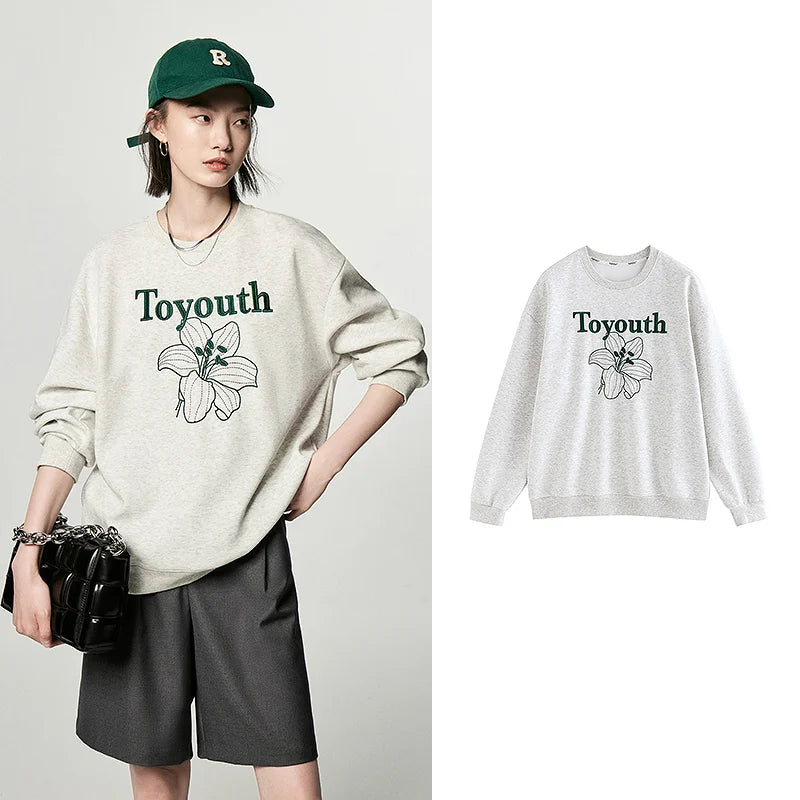 Moletom Feminino Streetwear com Flores e Letras Bordadas